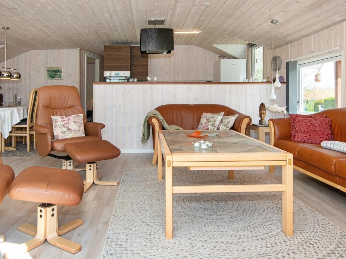 8 Person Holiday Home In Hejls Zewnętrze zdjęcie