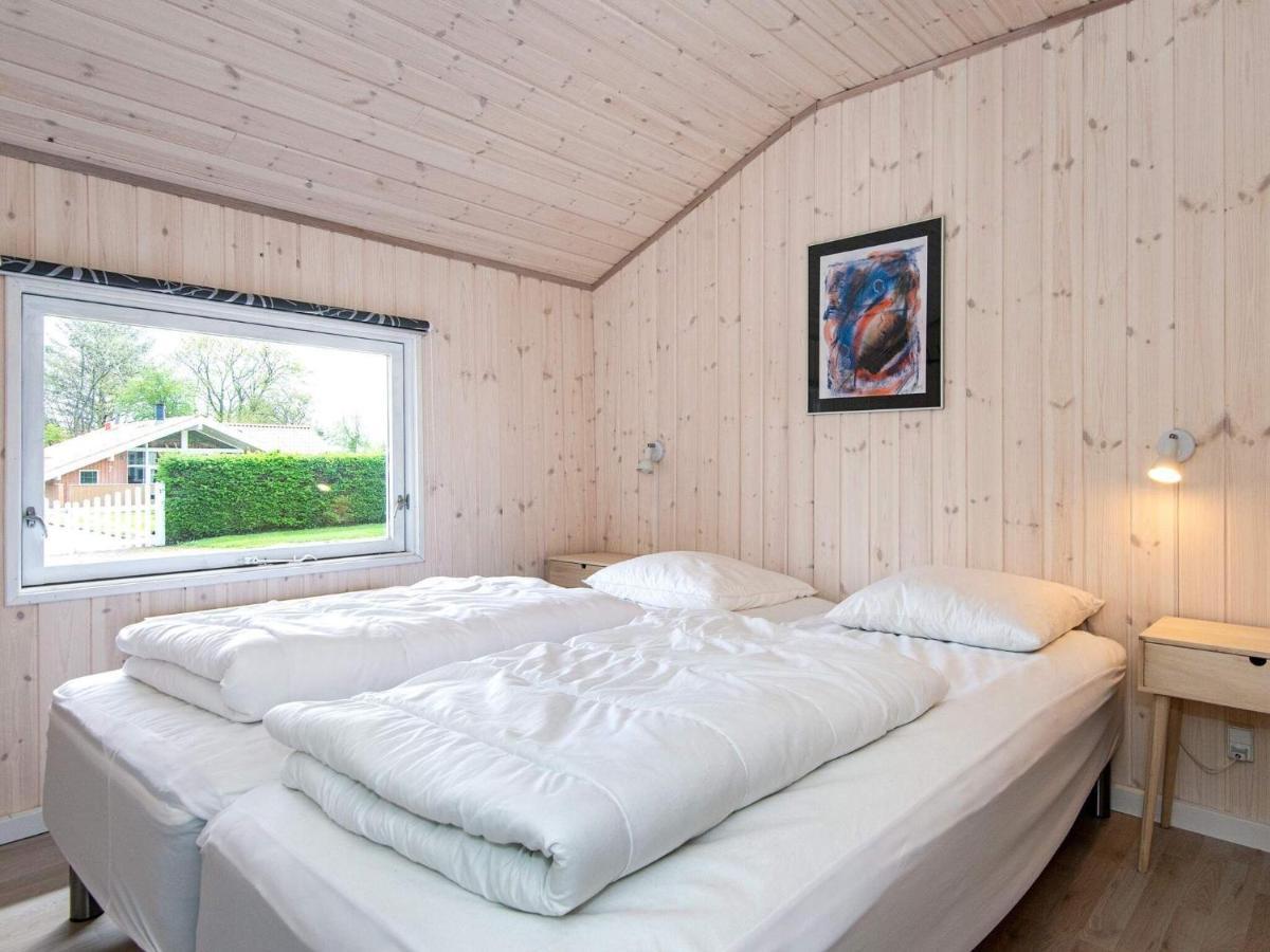 8 Person Holiday Home In Hejls Zewnętrze zdjęcie