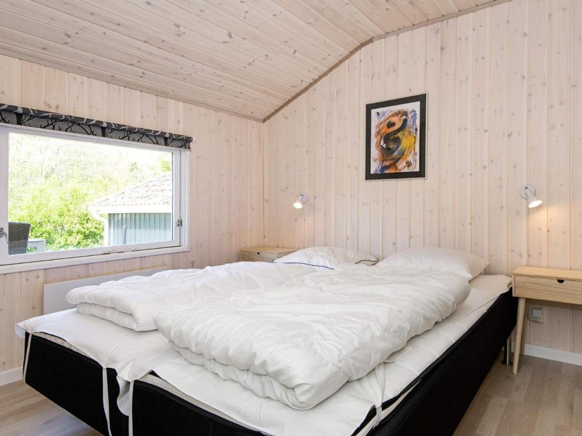 8 Person Holiday Home In Hejls Zewnętrze zdjęcie